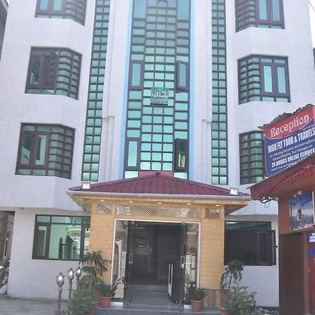 Hotel Azad Durgjan Eksteriør billede